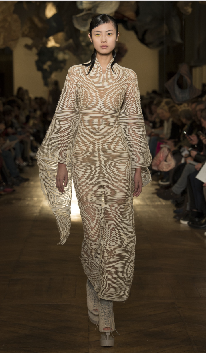 Iris Van Herpen Couture Prima Darling